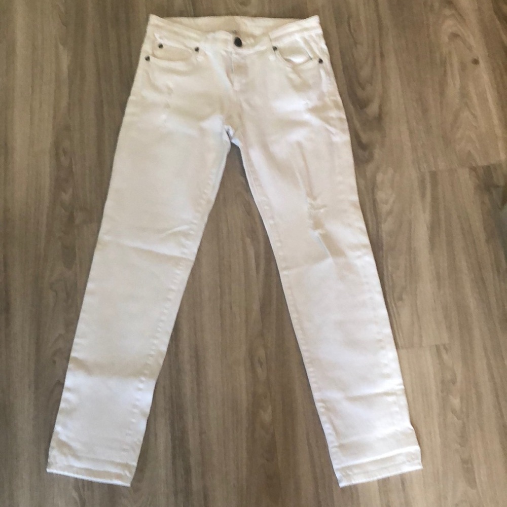 Kut From The Kloth Distressed White Jean Size 4